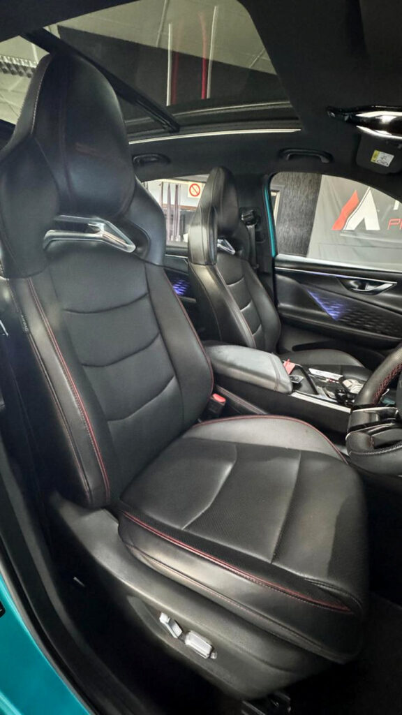 #FACELIFT HI-SPEC BARGAIN!!! LOW Km...  Balance of Factory WARRANTY and SERVICE PLAN... | 2025 BAIC X55 1.5T PREMIUM AT id: 573113