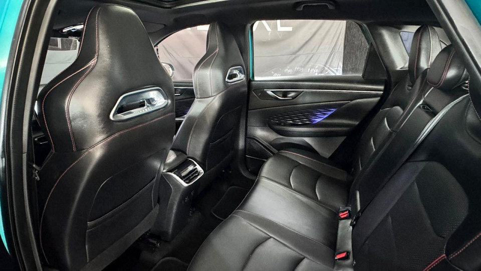 #FACELIFT HI-SPEC BARGAIN!!! LOW Km...  Balance of Factory WARRANTY and SERVICE PLAN... | 2025 BAIC X55 1.5T PREMIUM AT id: 573113