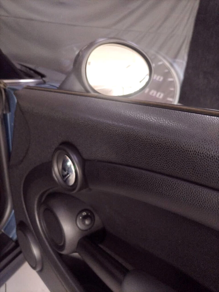 #SNAZZY COOPER!!! #SMART COLOUR!!! | 2011 MINI HATCH COOPER | id: 616130