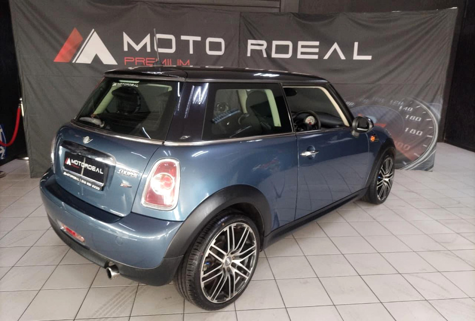 #SNAZZY COOPER!!! #SMART COLOUR!!! | 2011 MINI HATCH COOPER | id: 616130