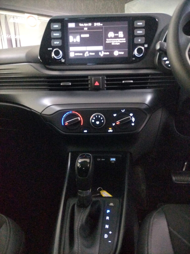 #LOWEST Km 2-TONE BARGAIN !!!| 2025 HYUNDAI i20 1.4 PREMIUM AT id: 537604