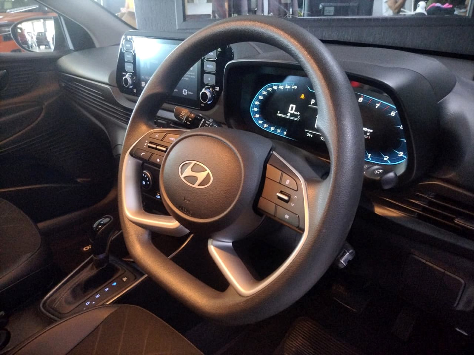 #LOWEST Km 2-TONE BARGAIN !!!| 2025 HYUNDAI i20 1.4 PREMIUM AT id: 537604