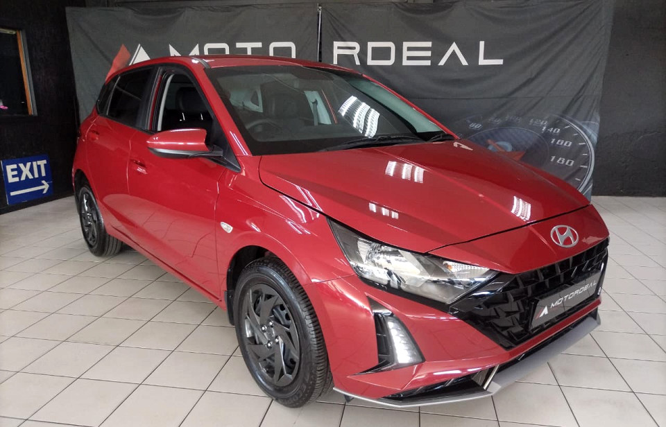 #LOWEST Km 2-TONE BARGAIN !!!| 2025 HYUNDAI i20 1.4 PREMIUM AT id: 537604