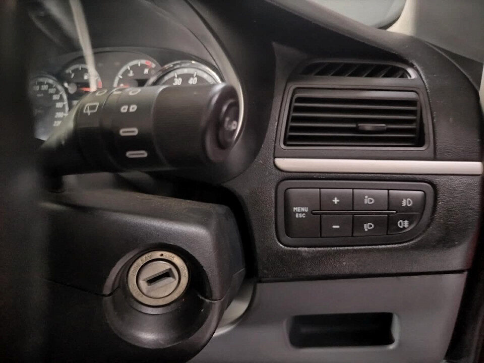 #BEST BARGAIN!!! | 2011 FIAT PUNTO 1.4i EMOTION | id: 575924