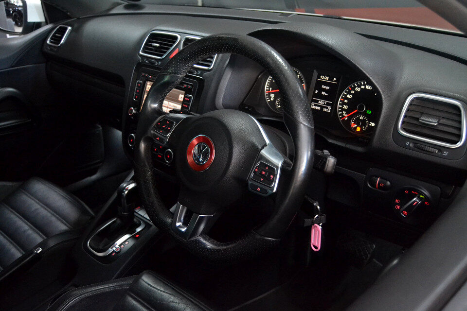 POWER + SUSPENSION UPGRADE!!! | 2012 VOLKSWAGEN SCIROCCO 2.0 TSI SPORTLINE DSG | id: 273023