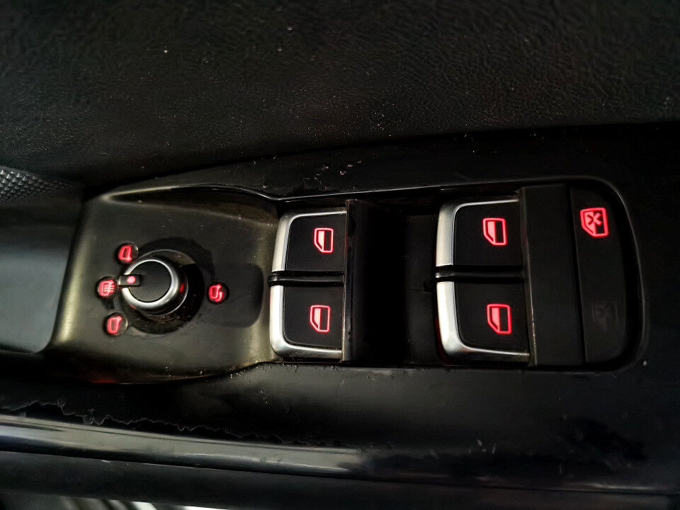 #SUNROOF + AUTOMATIC!!! | 2013 AUDI Q3 2.0 TFSI QUATTRO S TRONIC 125kW | id: 239119