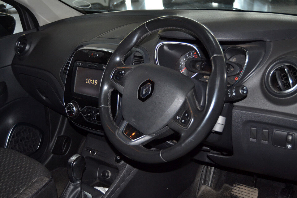 #LOW MILLEAGE FACELIFT | 2017 RENAULT CAPTUR 1.2 TURBO EDC DYNAMIQUE 88kW | id: 199883