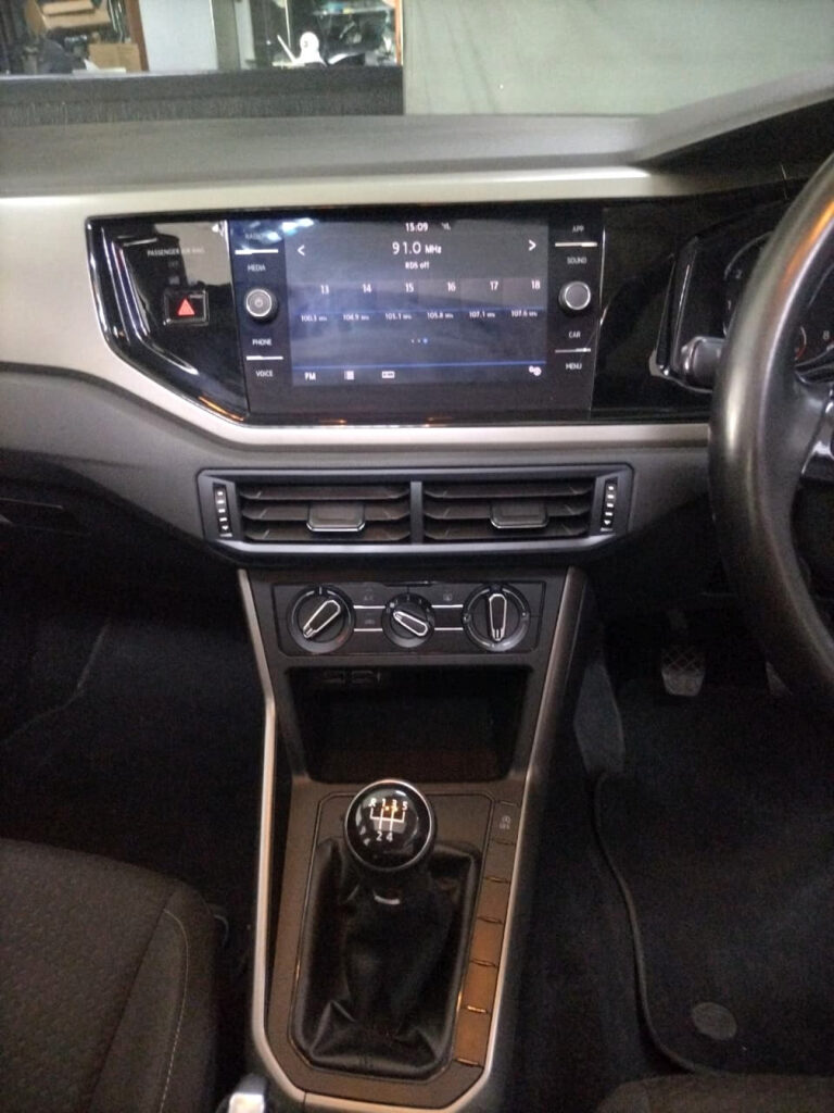 R-LINE BARGAIN +SUNROOF!!! | 2020 VOLKSWAGEN POLO 1.0 COMFORTLINE | id: 608048