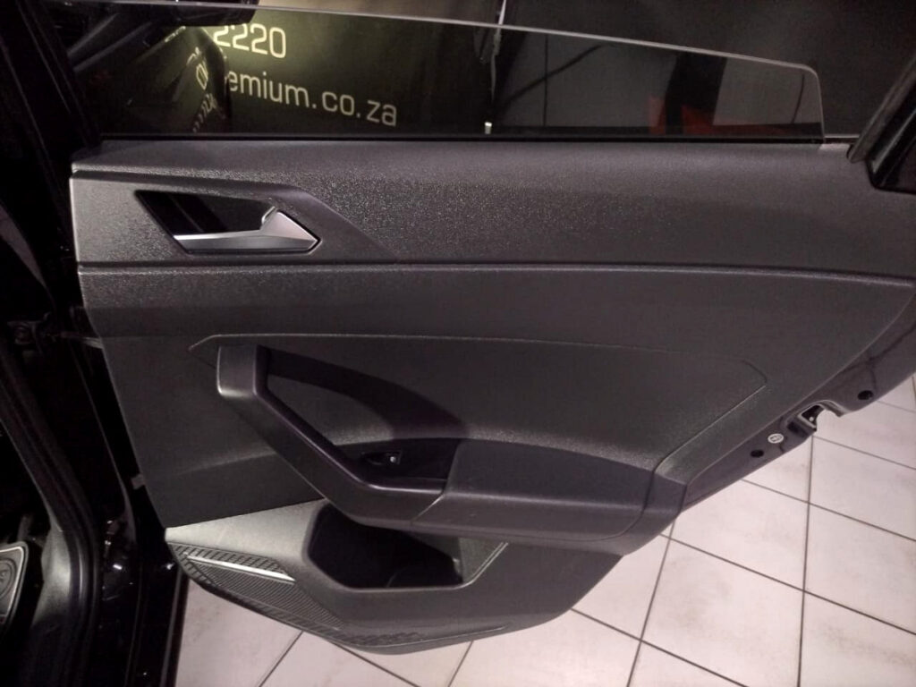 #IQ LIGHTS +SUNROOF BARGAIN!!!  | 2024 VOLKSWAGEN POLO HATCH 1.0 TSI LIFE DSG | id: 636387
