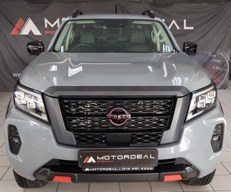 2025 NISSAN NAVARA 2.5D PRO-2X D CAB 4X2 AT
